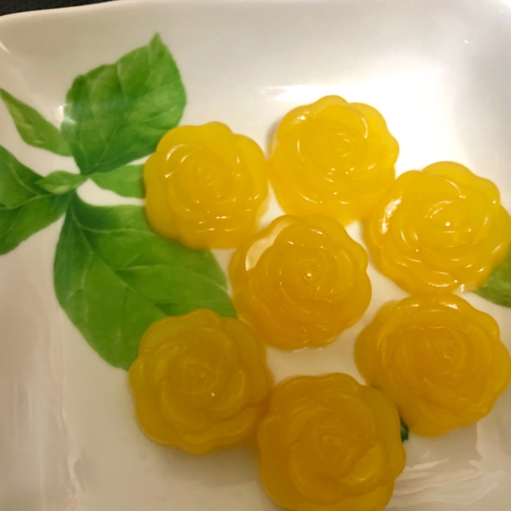 オレンジジュースで簡単 薔薇のオレンジゼリー レシピ 作り方 By りんりんりん 楽天レシピ オレンジジュースで簡単 薔薇のオレンジゼリー レシピ 作り方 By りんりんりん 楽天レシピ
